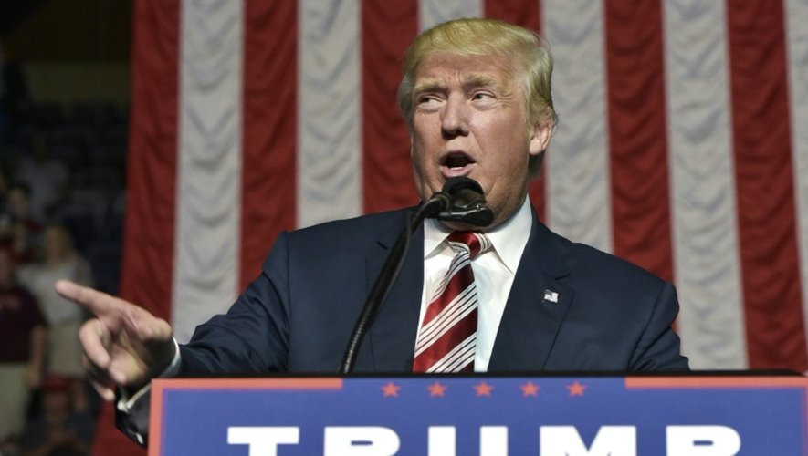 Le candidat républicain Donald Trump en campagne le 24 septembre 2016 à  à Roanoke en Virginie