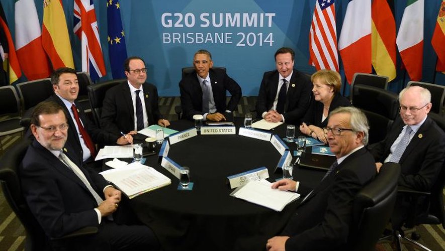 De GàD: Mariano Rajoy Brey, Matteo Renzi, Francois Hollande, Barack Obama, David Cameron, Angela Merkel, Jean-Claude Juncker et Herman Van Rompuy lors du G20 le 16 novembre 2014 à Brisbane