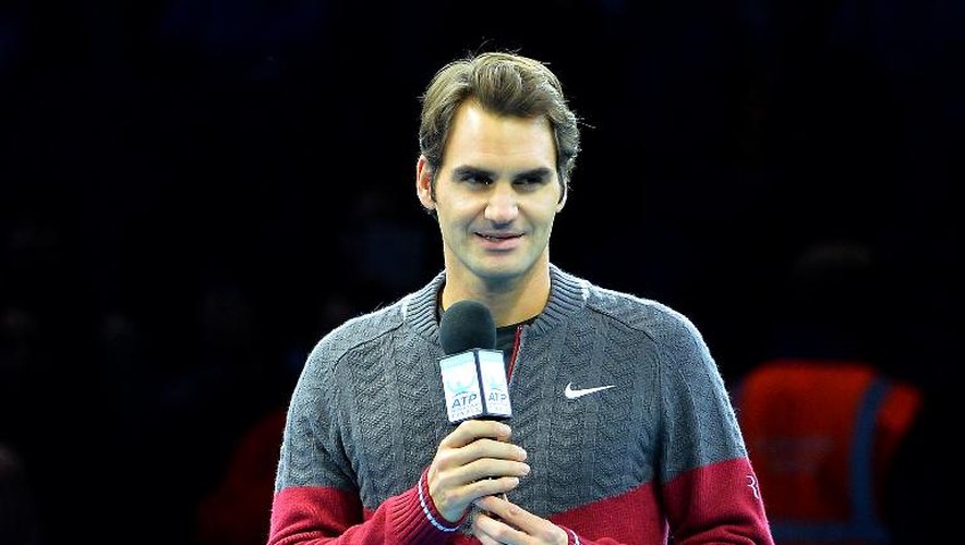 Rodger Federer annonce son forfait pour la finale du Masters final qui devait l'opposer à Novak Djokovic, le 16 novembre 2014 à Londres.