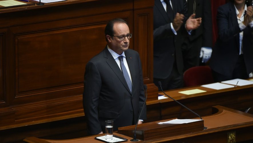 Le président François Hollande devant le Congrès à Versailles le 16 novembre 2015