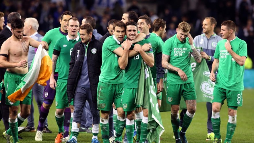 La joie des joueurs irlandais après leur qualification pour l'Euro-2016, le 16 novembre 2015 à Dublin