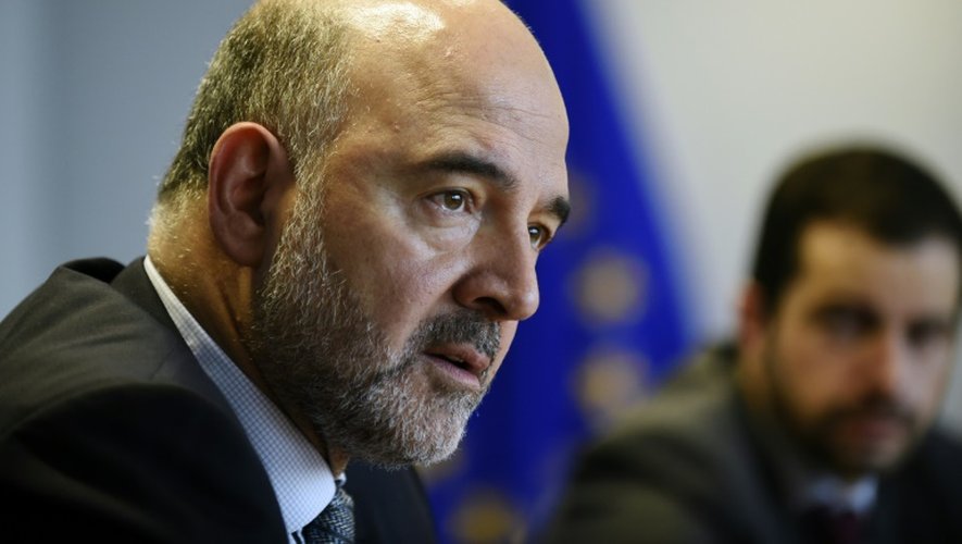 Le commissaire européen aux Affaires économiques Pierre Moscovici lors d'une conférence de presse à Bruxelles le 29 octobre 2015
