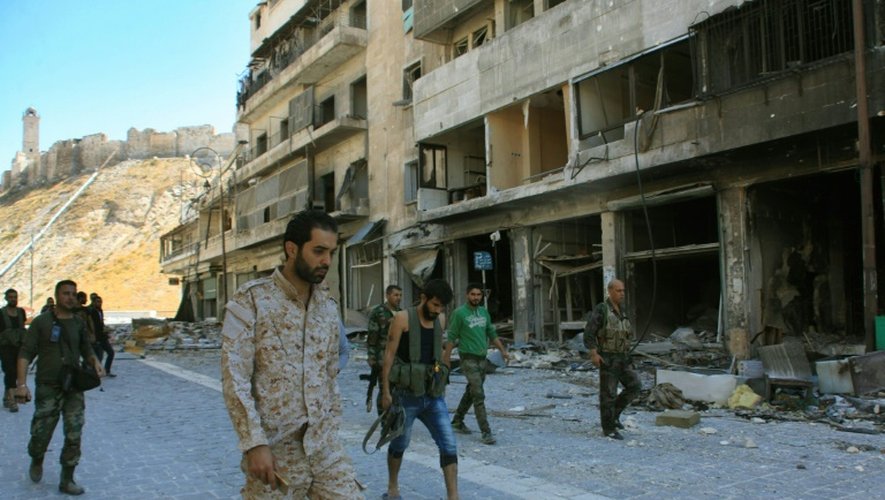 Des forces pro-gouvernementales syriennes à Alep, le 28 septembre 2016
