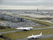 Etat d'urgence: Air France cargo et Fedex perquisitionnés à Roissy