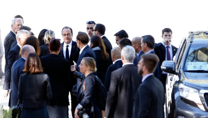 Le président François Hollande à son arrivée au cimetière du mont Herzl pour les obsèques de Shimon Peres le 30 septembre 2016 à Jérusalem