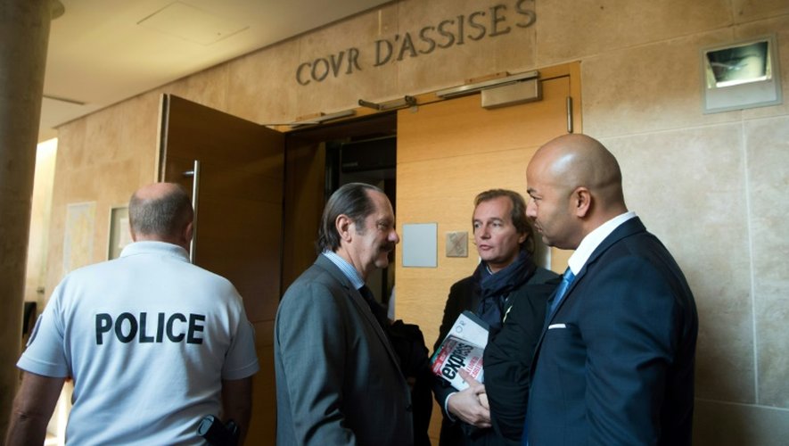 Les avocats Frédéric Monneret, Emmanuel Marsigny et Ramzi Aidoudi arrivent le 29 septembre 2016 au tribunal d'Aix-en-Provence