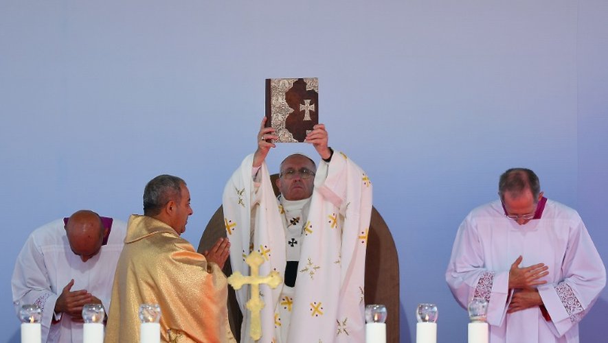 Le pape François lors d'une messe en plein air à Tbilisi en Géorgie, le 1er octobre 2016