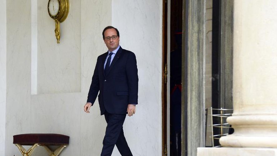 François Hollande à l'Elysée à l'issue du Conseil des ministres le 20 novembre 2014 à Paris