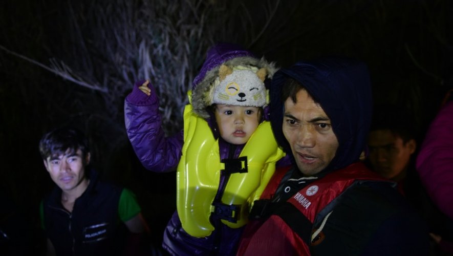 Des réfugiés arrivent le 20 novembre sur l'île de Lesbos, en Grèce