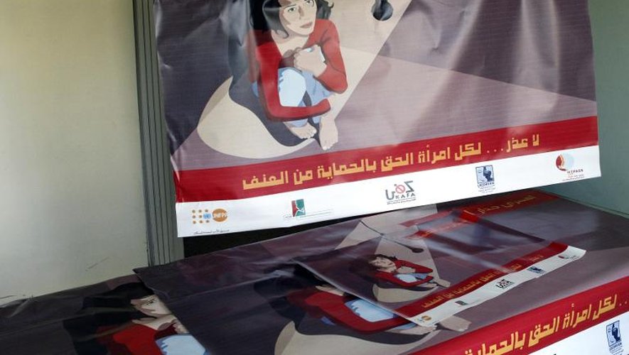 Un affiche contre les violences faites aux femmes à Beyrouth, le 7 mars 2008