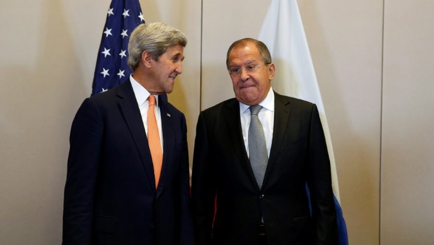 Le secrétaire d'Etat américain John Kerry et le ministre des Affaires étrangères russes Sergei Lavrov à Genève, le 9 septembre 2016