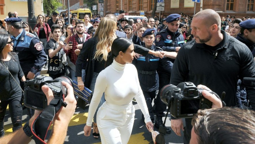 Kim Kardashian en visite en Arménie à Erevan, le 12 avril 2015