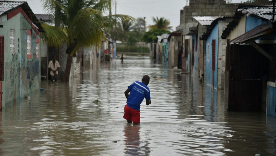 Une rue inondée de Cité Soleil, dans la banlieue de Port-au-Prince, le 4 octobre 2016