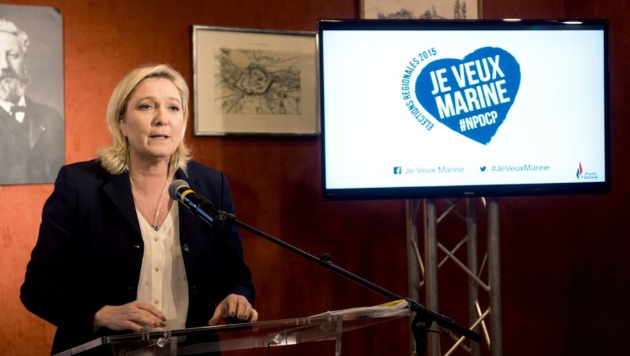 Marine Le Pen présente le manifeste de son parti pour les régionales à Amiens le 23 novembre 2015
