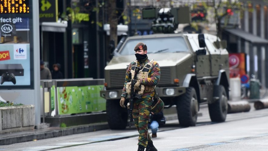 Un soldat belge dans les rues de Bruxelles, le 24 novembre 2015