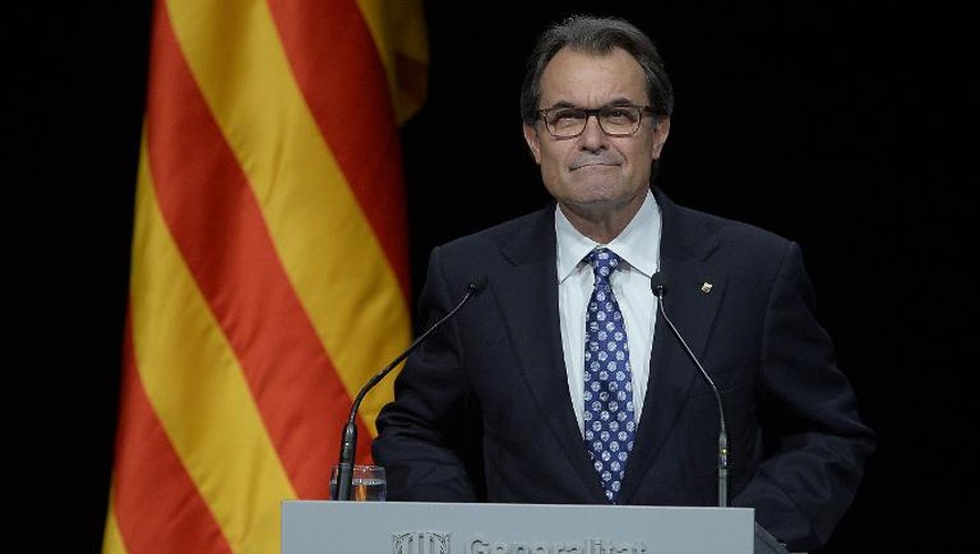 Le président régional catalan Artur Mas lors d'une conférence à Barcelone le 25 novembre 2014