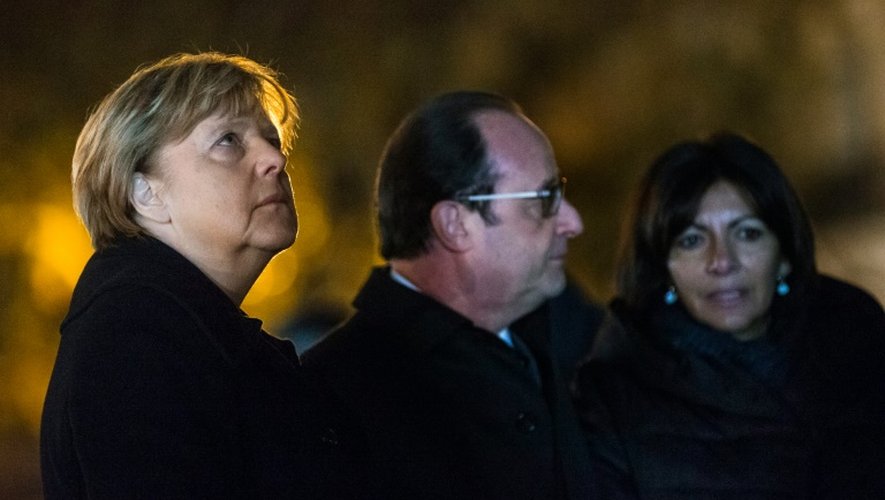Angela Merkel, François Hollande et Anne Hidalgo Place de la République à Paris le 25 novembre 2015