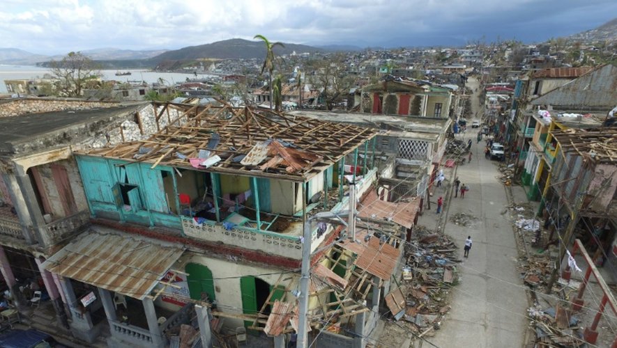 Des bâtiments détruits par l'ouragan Matthew à Jeremie, dans l'ouest d'Haïti, le 7 octobre 2016