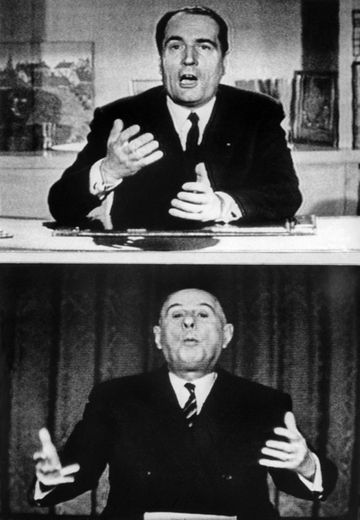Un montage photo des deux candidats à l'élection présidentielle du deuxième tour, François Mitterrand et le président Charles de Gaulle lors d'un débat à la télévision, le 11 décembre 1965