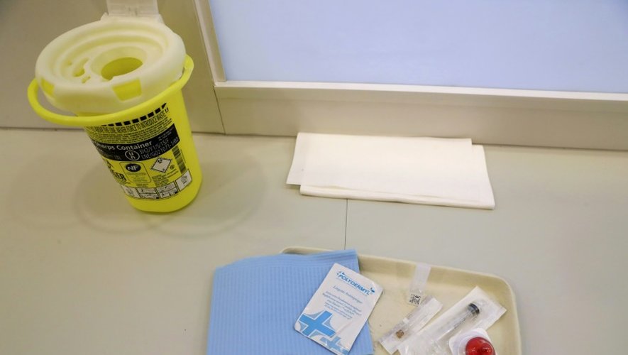 Le matériel d'injection de la "salle de shoot" de l'hôpital Lariboisière, le 11 octobre 2016 à Paris