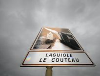 Les couteliers unis devant la justice