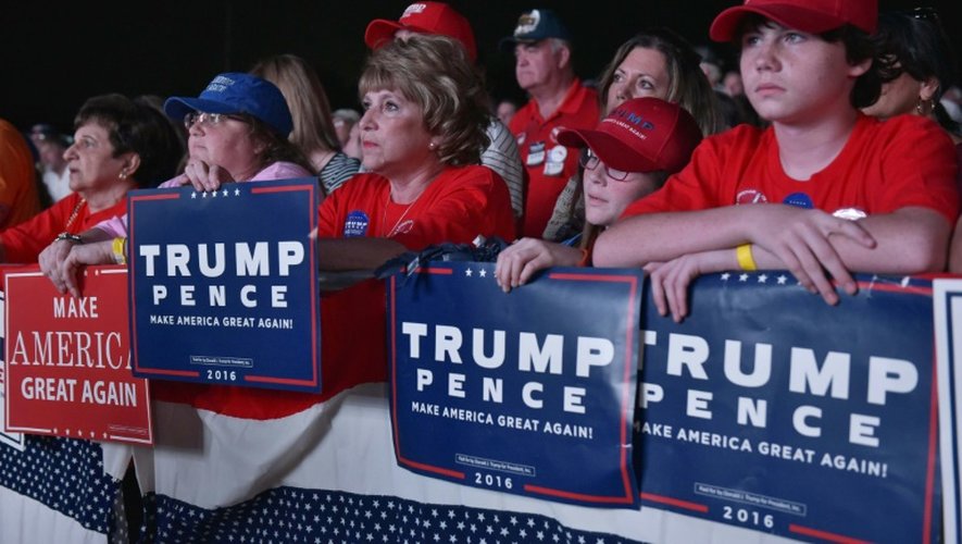 Les partisans de Donald Trump lors d'un meeting le 11 octobre 2016 à Panama City en Floride