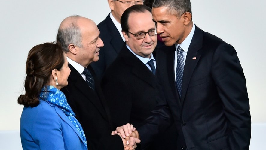 Ségolène Royal, Laurent Fabius, Ban Ki-moon, François Hollande et Barack Obama le 30 novembre 2015 au Bourget pour la COP21