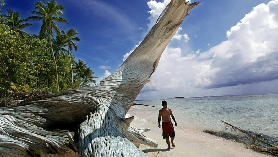 Une plage de l'îlôt de Tepuka, sur l'atoll de Tuvalu, alors que le niveau d'eau monte d'année en année