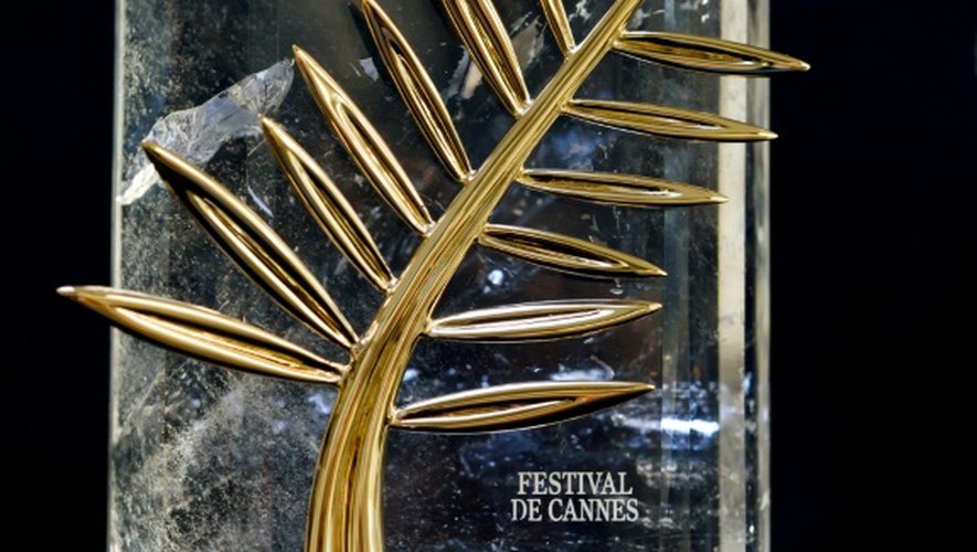 La Palme d'or du festival de Cannes présentée dans un atelier du joaillier Chopard à Meyrin, près de Genève, le 11 novembre 2015