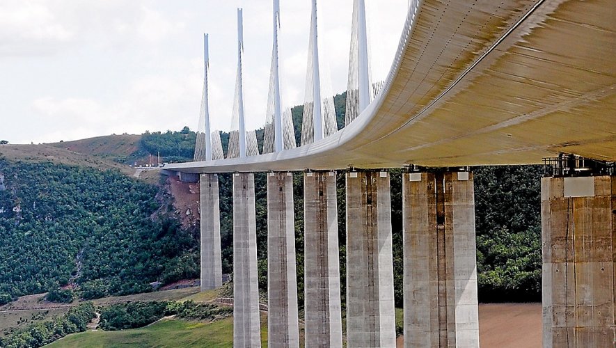 Le viaduc de Millau, symbole, au-delà des frontières, de l’attractivité de l’Aveyron.