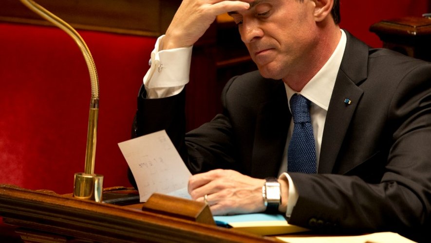Le Premier ministre Manuel Valls à l'Assemblée Nationale, le 1er décembre 2015
