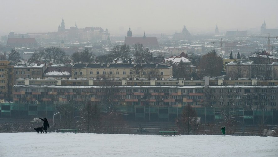 Le smog au-dessus de Cracovie du à la pollution au charbon