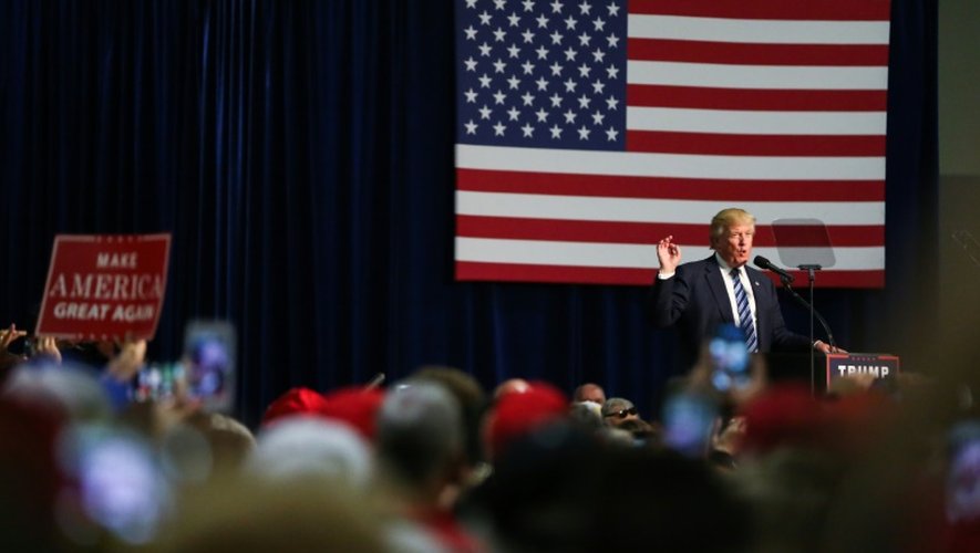 "Mensonges" a répété Donald Trump lors d'un meeting à Charlotte, en Caroline du Nord, le 14 octobre 2016