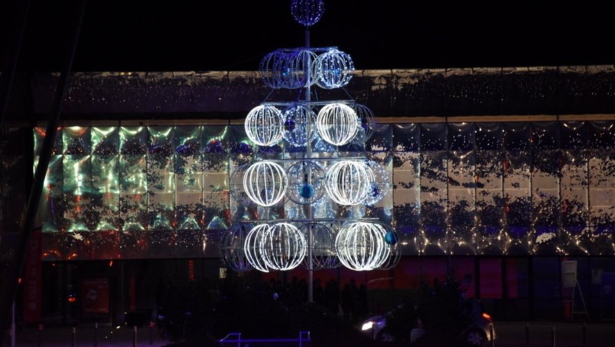 36 000 ampoules plongent Rodez dans la magie de Noël