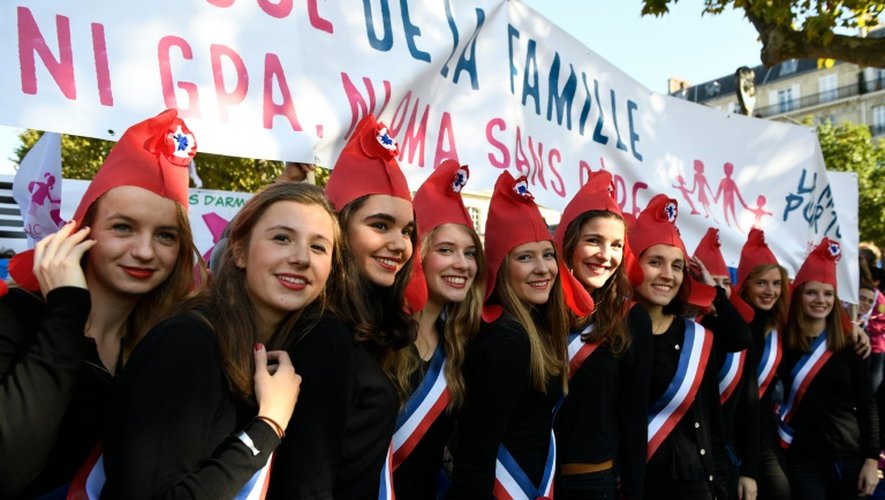 Départ du défilé de la Manif pour Tous, le 16 octobre 2016 à Paris