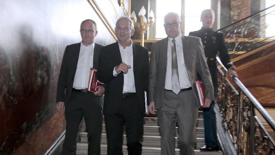 Eric Aubin, Thierry Lepaon et Eric Lafont à l'issue d'une réunion à Matignon le 4 juillet 2013 à Paris