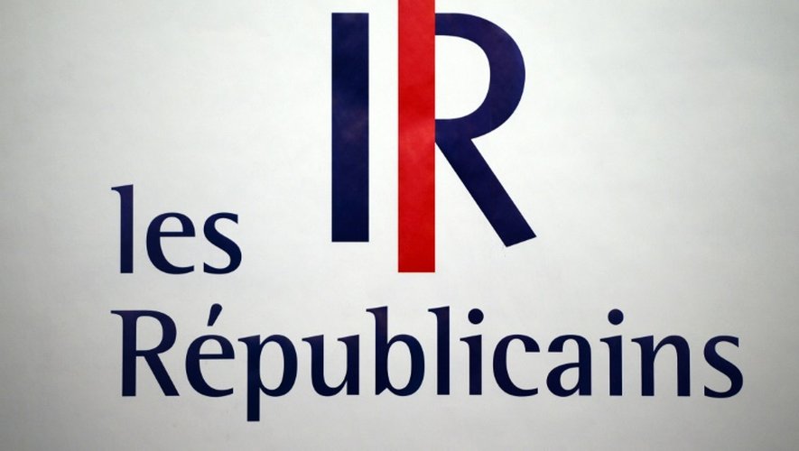 Le logo Les Républicains est présenté le 30 mai 2015 à Paris