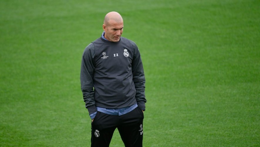Zinédine Zidane lors d'un entraînement du Real, le 17 octobre 2016 à Madrid