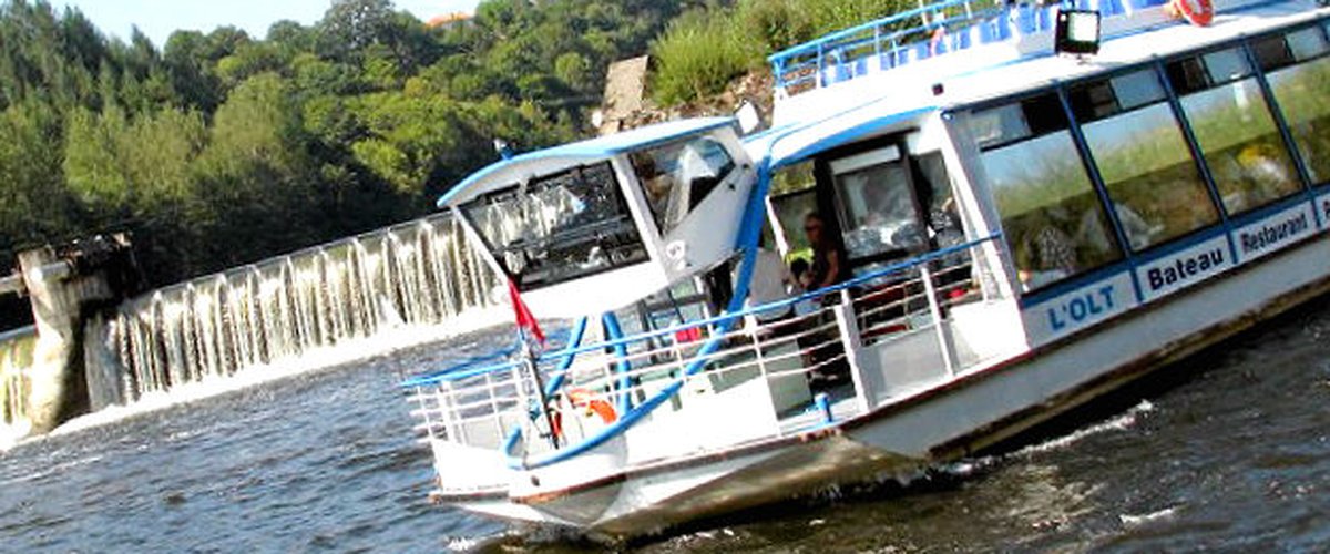 Le bateau Olt victime d'une météo capricieuse - centrepresseaveyron.fr