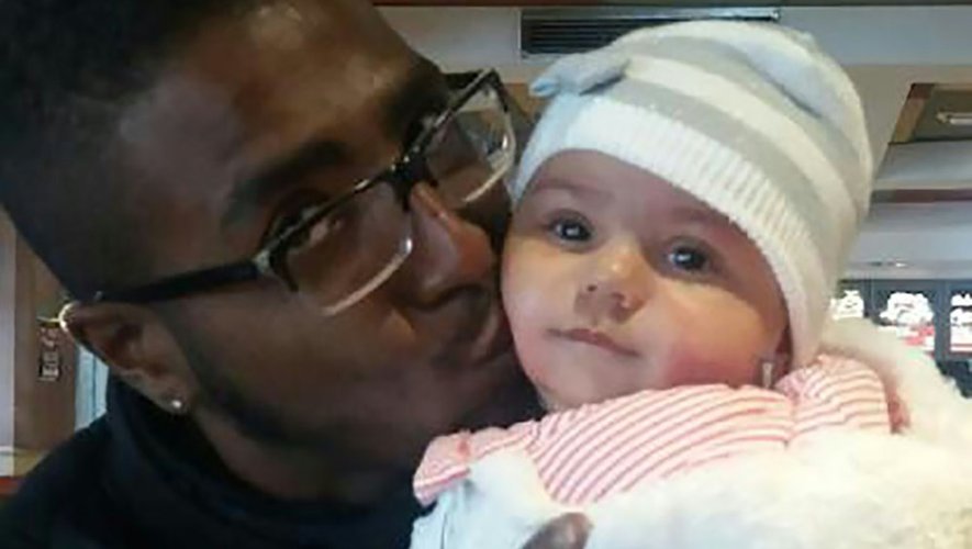 Photo fournie par la police le 18 octobre 2016 de Djenah, un bébé de quatre mois enlevé à Grenoble par son père Steeve Beni Y Saad