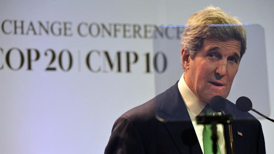 Le secrétaire d'Etat américain John Kerry lors d'un discours à la Conférence sur le climat de Lima, le 11 décembre 2014
