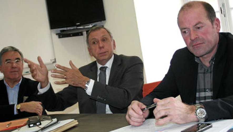 Jean-François Galliard, Jean-Claude Luche et André At tablent sur consensus dans l’hémicycle et au-delà avec tous les élus du territoire.