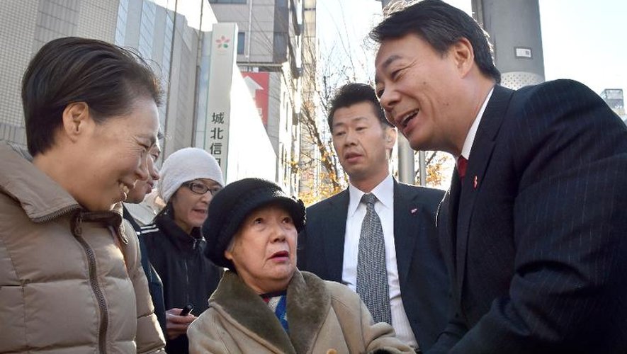 Banri Kaieda, patron du Parti Démocrate du Japon, en campagne le 13 décembre 2014 à Tokyo