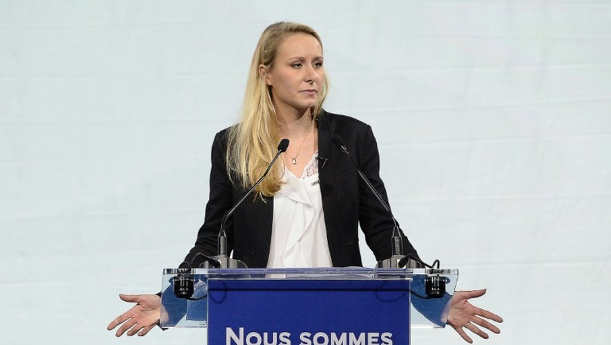 Marion Maréchal-Le Pen lors d'une réunion électorale à Marseille le 9 décembre 2015