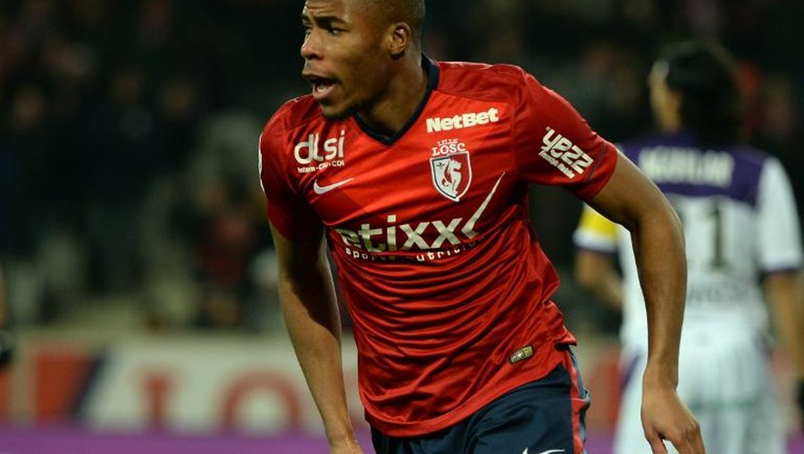 Le défenseur du LOSC Dijbril Sidibé, buteur contre Toulouse en Ligue 1, le 14 décembre 2014 au stade Pierre Mauroy
