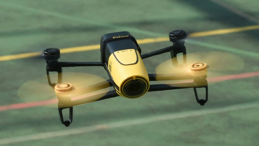 Un drone "Bebop" de Parrot le 12 mars 2015