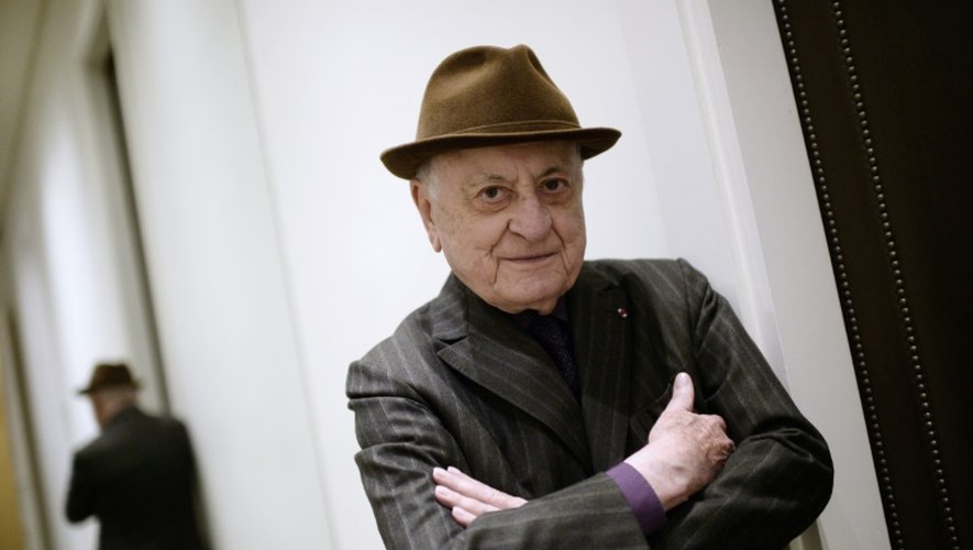 Pierre Bergé dans son bureau à Paris le 11 février 2015