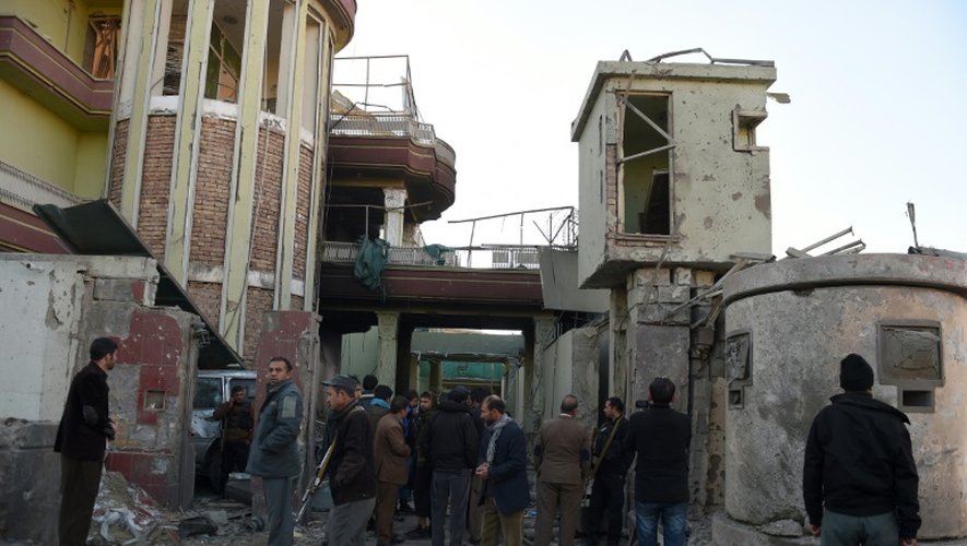 Des bâtiments détruits dans le quartier diplomatique de Kaboul le 12 décembre 2015 après une attaque des talibans