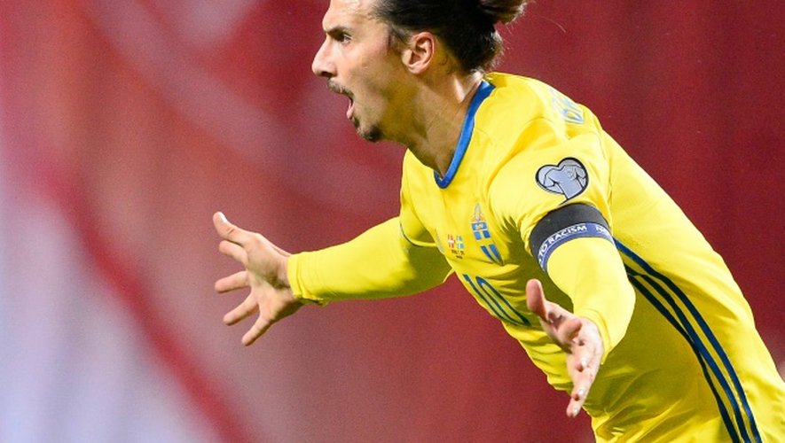 Zlatan Ibrahimovic auteur d'un doublé pour la Suède contre le Danemark en barrage retour à l'Euro, le 17 novembre 2015 à Copenhague