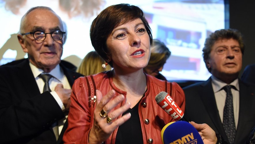 La socialiste Carole Delga qui l'a emporté largement dimanche au second tour des élections régionales. En Aveyron, elle s'impose avec 44,09% devant Reynié (32,7%) et Aliot (23,21%).